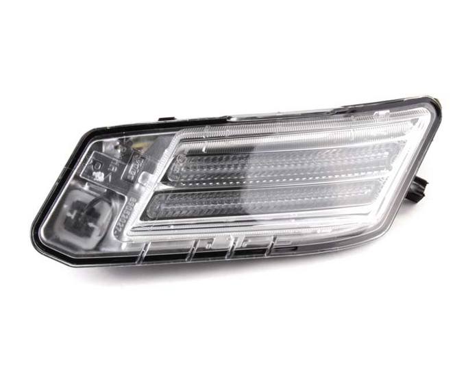 Volvo Parking Light - Passenger Side 31290874